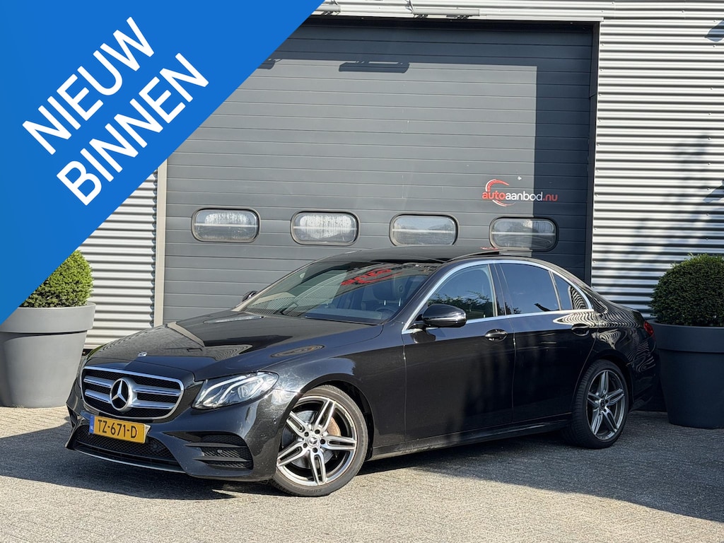 Mercedes-Benz E-klasse 220 d AMG | Panoramadak | Camera | Sfeerverlichting | Navigatie | Stoelverwarming |