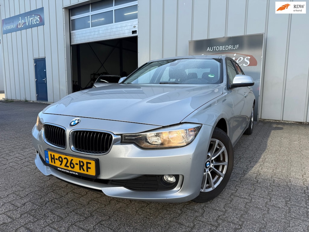 BMW 3-Serie 316d High Executive AIRCO / NAVI / PDC / STOELVERWARMING / LM VELGEN