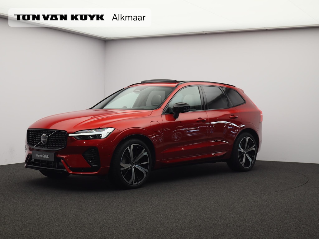 Volvo XC60 T8 AWD Plug-in hybrid Ultra Dark / Luchtvering / Bowers & Wilkins / Trekhaak / Panoramadak / 21"velgen / Gelaagde zijruiten / Privacy Glass