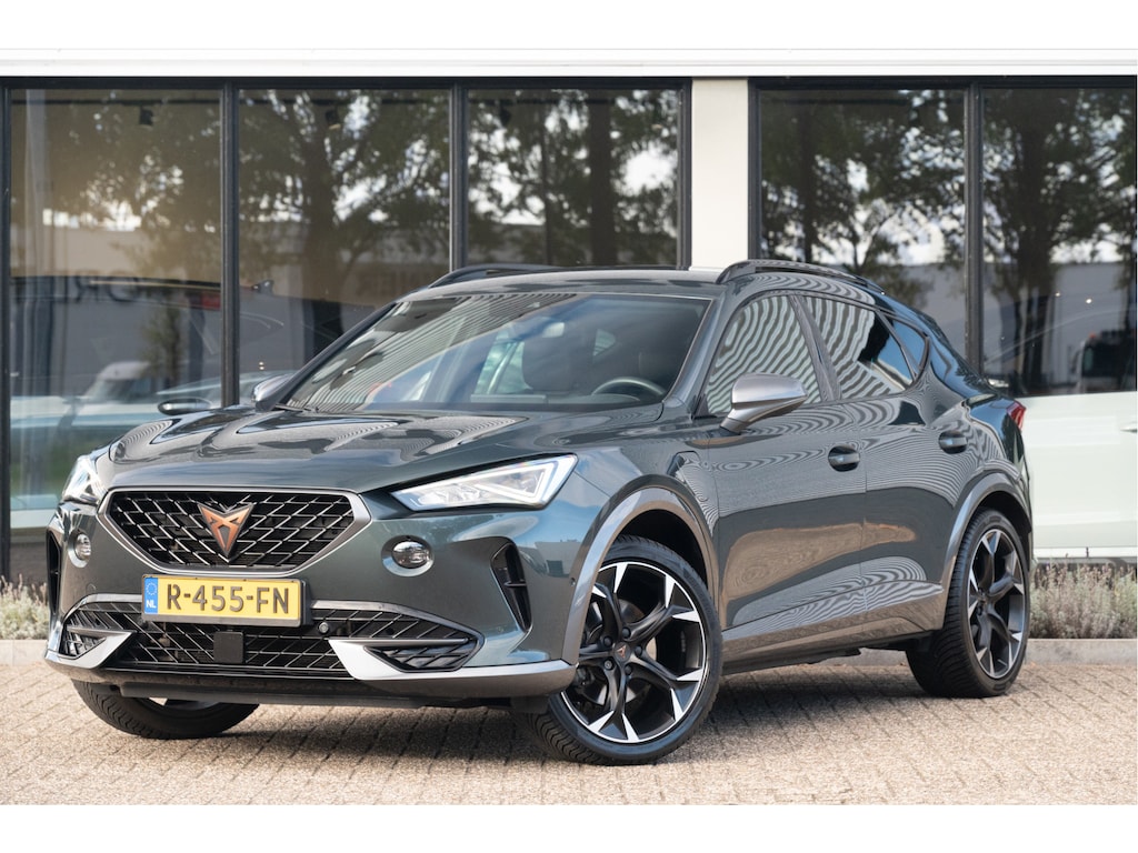 CUPRA Formentor 1.4 e-Hybrid Performance | El. Trekhaak | ACC | Dodehoek | Park Assist | Stoel- Stuurverw.