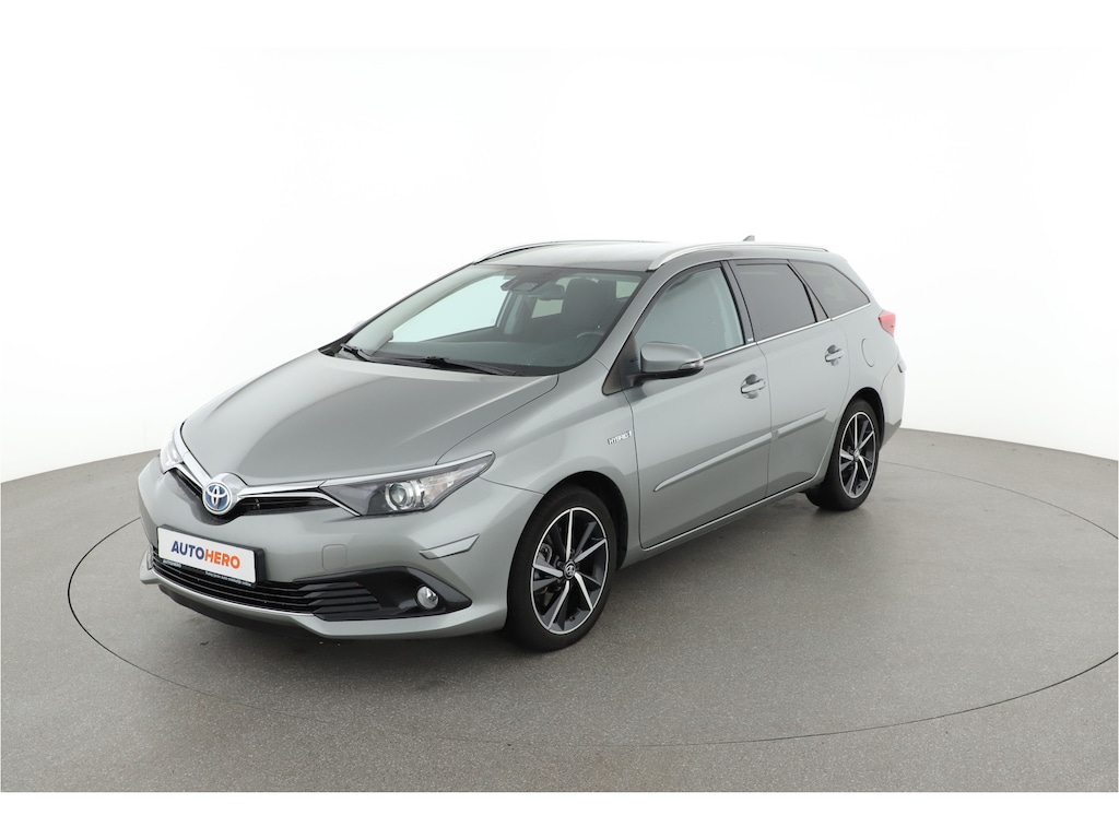 Toyota Auris 1.8 Hybrid Now PK00162