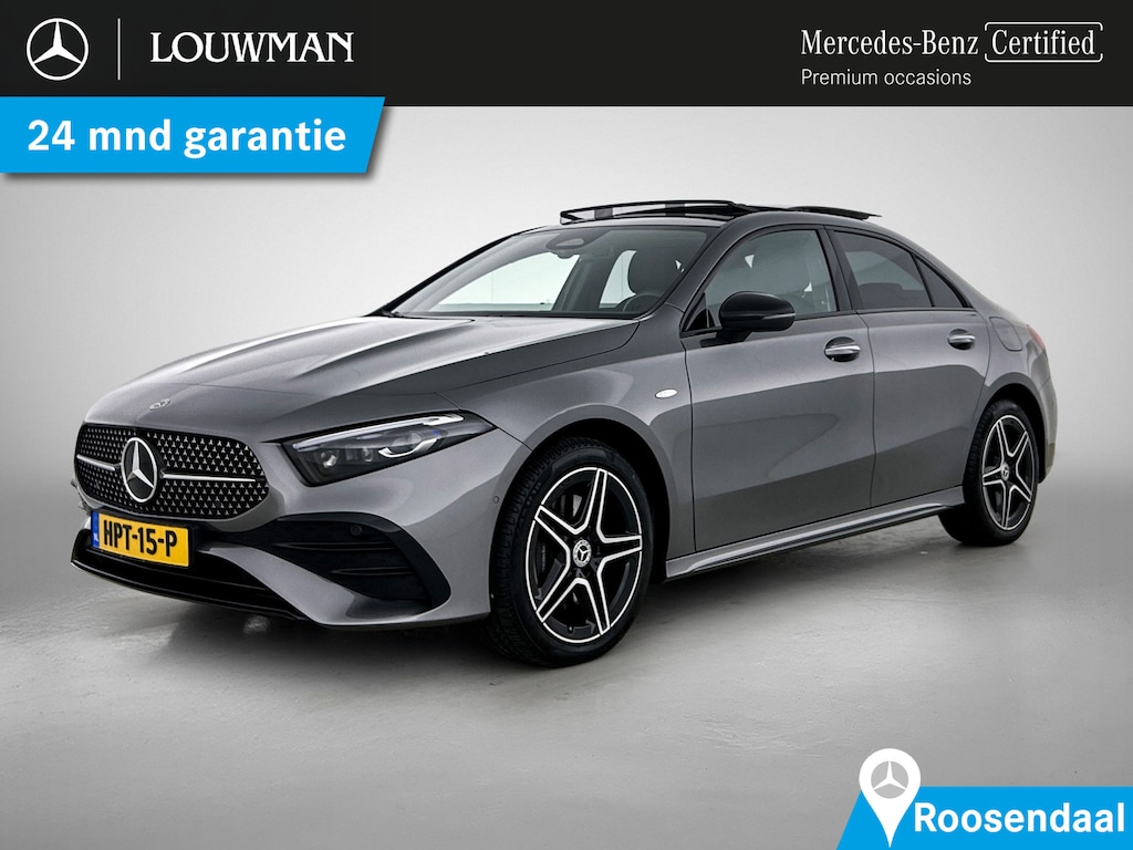 Mercedes-Benz A-klasse 250 e AMG Nightpakket | Panoramadak | Trekhaak | Alarm | Sfeerverlichting | Keyless Go | Stuur en Stoelverwarming | CarPlay | Inclusief 24 maanden Mercedes-Benz Certified garantie voor Europa.