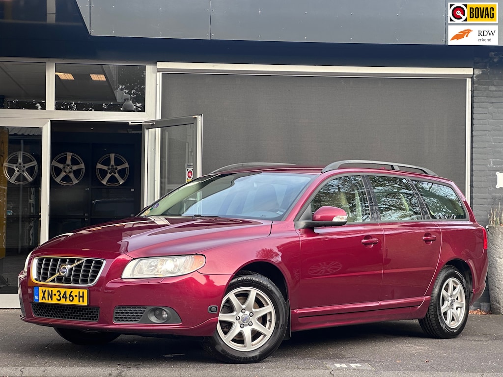 Volvo V70 2.0 Kinetic CLIMA / CRUISE / LPG / LEDER