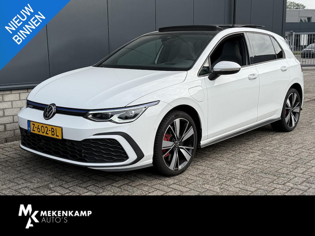 Volkswagen Golf 1.4 eHybrid GTE 18"/SOH 91%/Leder + memory/Panoramadak/IQ Light/Dynamic chassis/Stuur + stoelverwarming + ventilatie/Head-up/Standkachel/Camera/PDC v+a