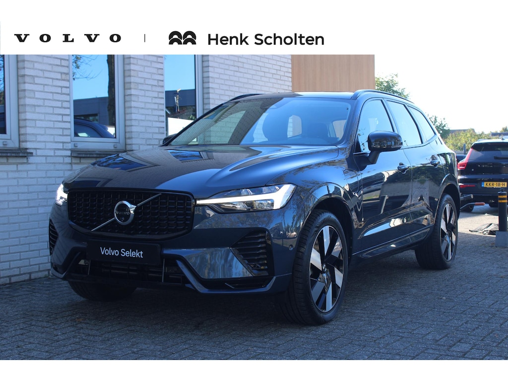 Volvo XC60 T6 Plug-in hybrid AWD Ultra Dark | Trekhaak | Panoramadak | Verwarmbare voorstoelen, achterbank en stuurwiel | 360 graden camera | Head-up display | Premium audio by Harman Kardon | Adaptieve cruise control | Keyless