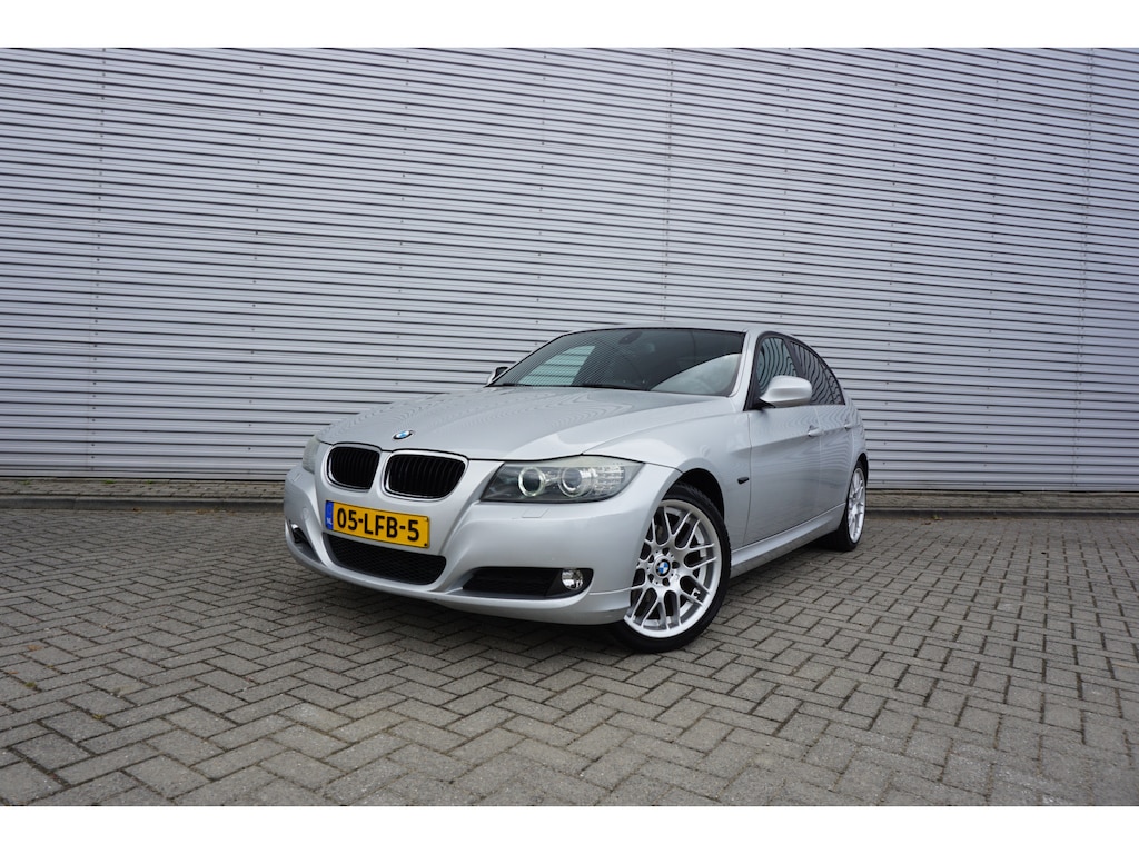 BMW 3-Serie 316i Business Line Airco / Navi / Cruise / Carplay / Parkeers. / Elektr. ramen / Lm velgen / NAP