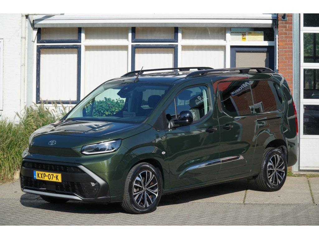 Toyota PROACE CITY Verso 1.2 Turbo 110pk Long 7pl Navigator