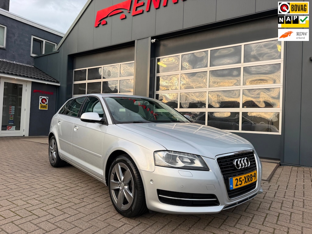 Audi A3 Sportback 1.8 TFSI Attraction Advance / CarPlay / Cruise / Xenon Led / 90.000 km !!