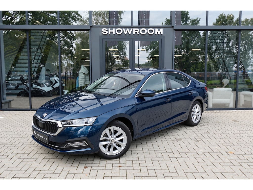 Skoda Octavia 1.0 e-TSI Business Edition Plus 360 KEYLESS CAM