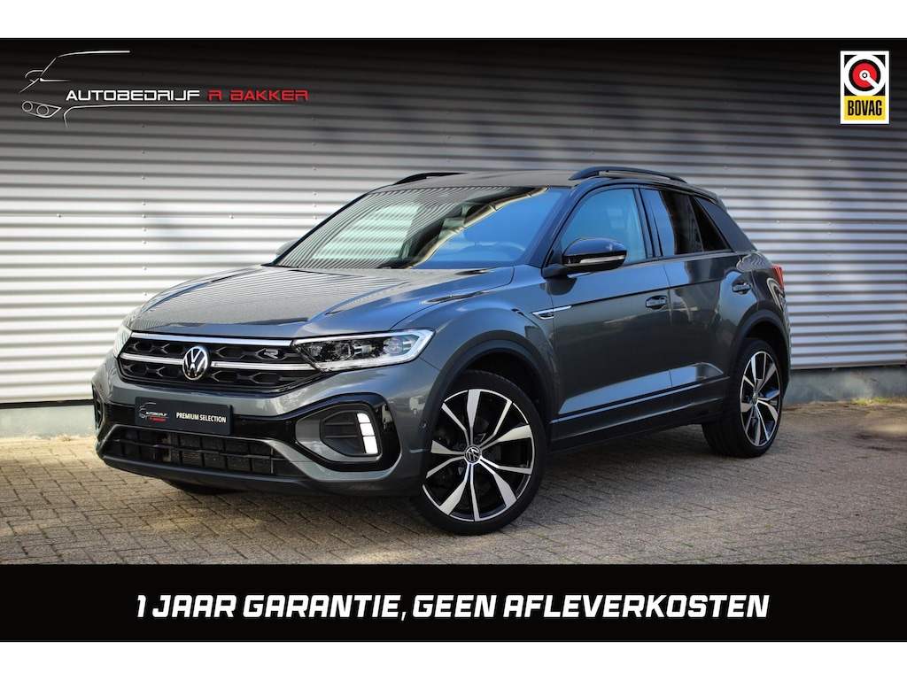 Volkswagen T-Roc 1.5 TSI R-Line // Black Style | Trekhaak | IQ.Lights | Camera | Navi. | Stoelverwarming | CarPlay & Android Auto