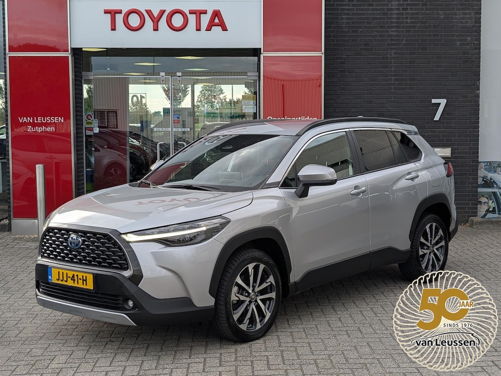 Toyota Corolla Cross 2.0 HYBRID 200 DYNAMIC 4-SEIZOENSBANDEN STOEL- & STUURVERWARMING ELEK. ACHTERKLEP LED APPLE CARPLAY & ANDROID AUTO