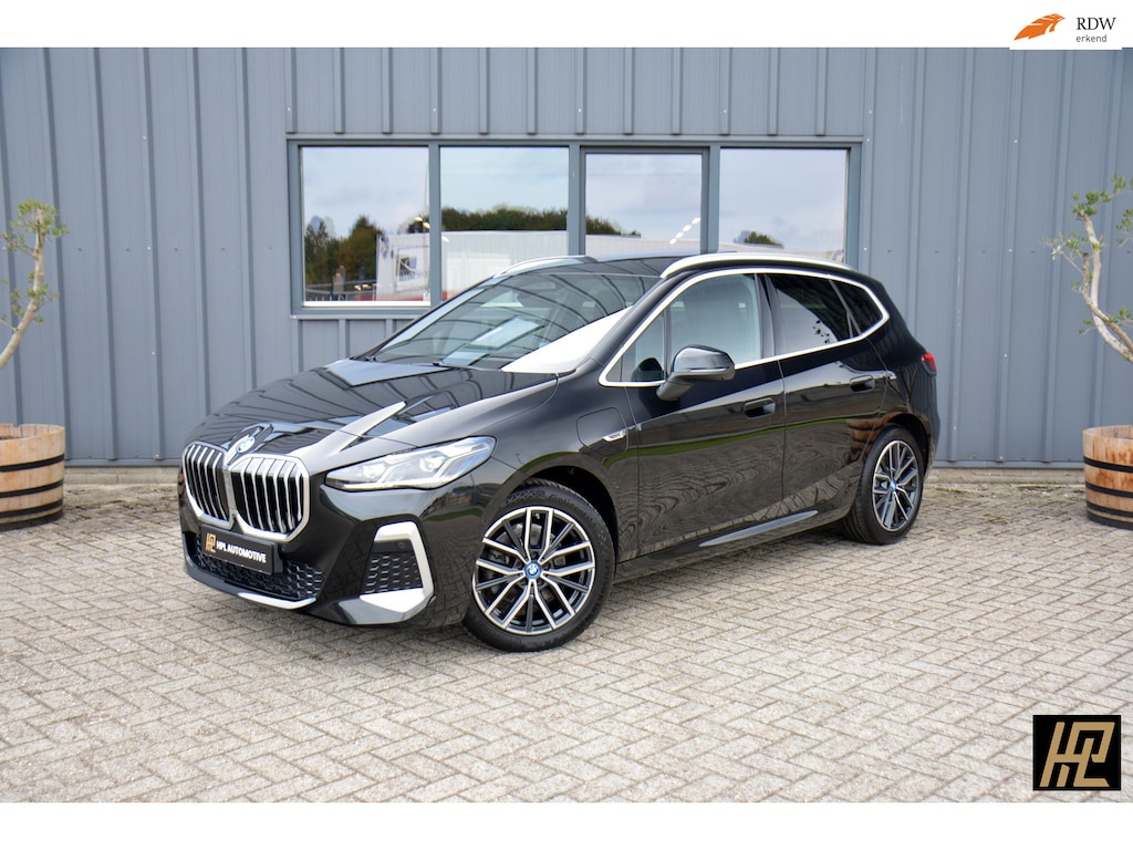 BMW 2-Serie Active Tourer 225e xDrive M Sport * Vol * Pano * HK * HeadUp * Memory/Massage * 360Camera * Carplay * ZwTrekhaak * Top