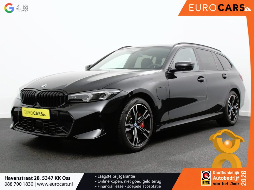 BMW 3-Serie Touring 330e M-Sport PHEV Digitale Cockpit Climate control Stoel verwarming LED Sfeer verlichting Lichtmetalen velgen Navigatie Apple carplay/ Android auto Parkeersensoren