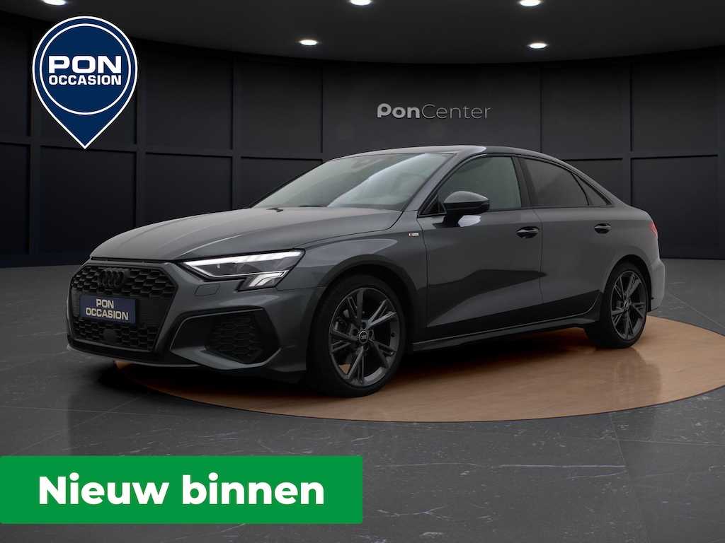Audi A3 Limousine 30 TFSI S Line | Navigatie | Stoelverwarming | 18" |
