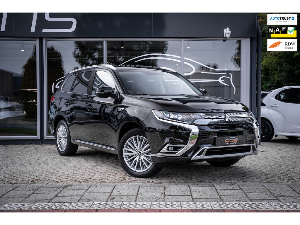 Mitsubishi Outlander 2.4 PHEV Intense+|Trekh|Pano|Dealer Onderhouden|Camera|Stoel/Stuurverwarming|Dab|