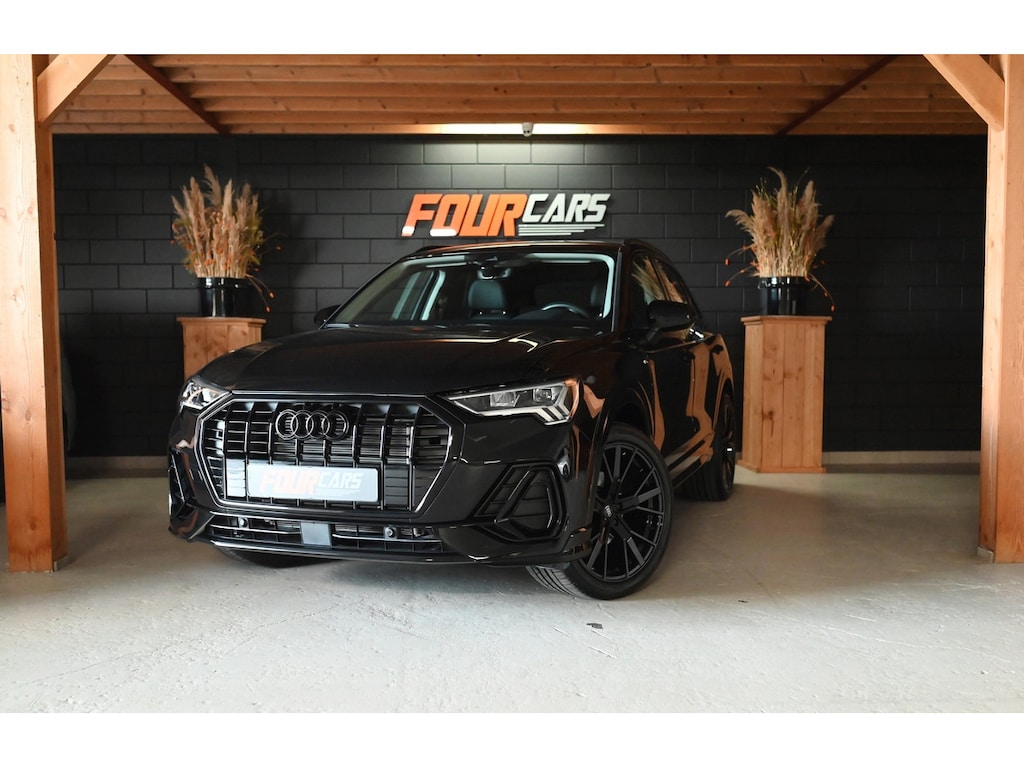 Audi Q3 35 TFSI Advanced edition | S-line | 2025 | 4300 KM | BTW | Camera | Stoelverwarming | Lederen bekleding | Cruise Control |