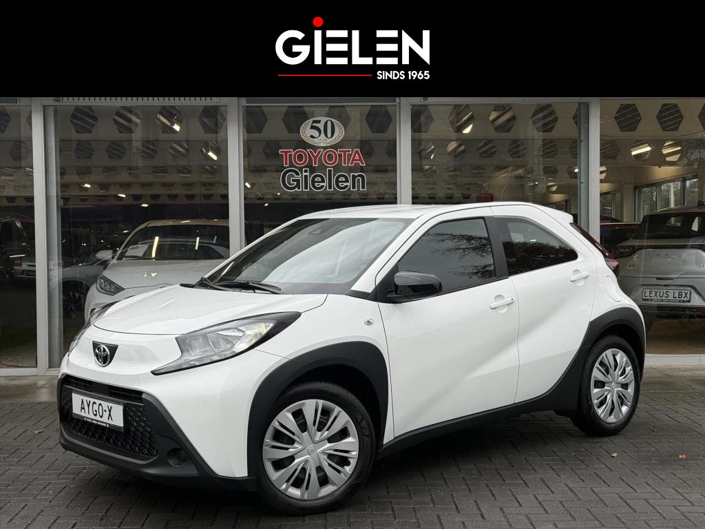 Toyota Aygo X 1.0 VVT-i MT Play | Apple CarPlay/Android auto, Parkeercamera, Adaptive cruise control, Weinig KM