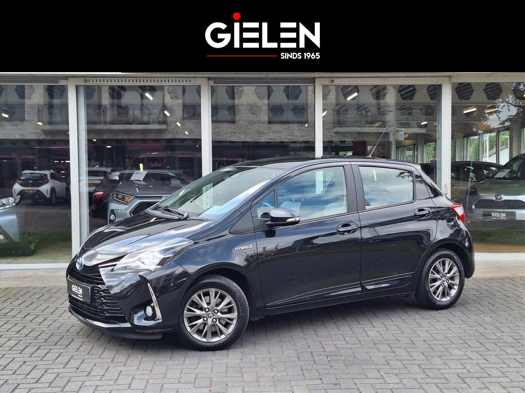 Toyota Yaris 1.5 Hybrid Design | Navigatie, Cruise control, Lichtmetalen velgen, Parkeercamera, Safety sense, Climate control