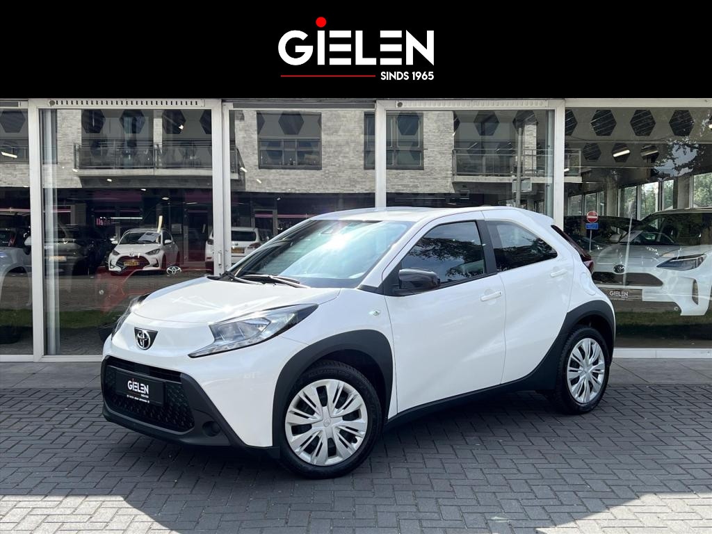 Toyota Aygo X 1.0 VVT-i S-CVT Automaat Business | Stoelverwarming, Apple CarPlay/Android Auto, Airco, Parkeercamera