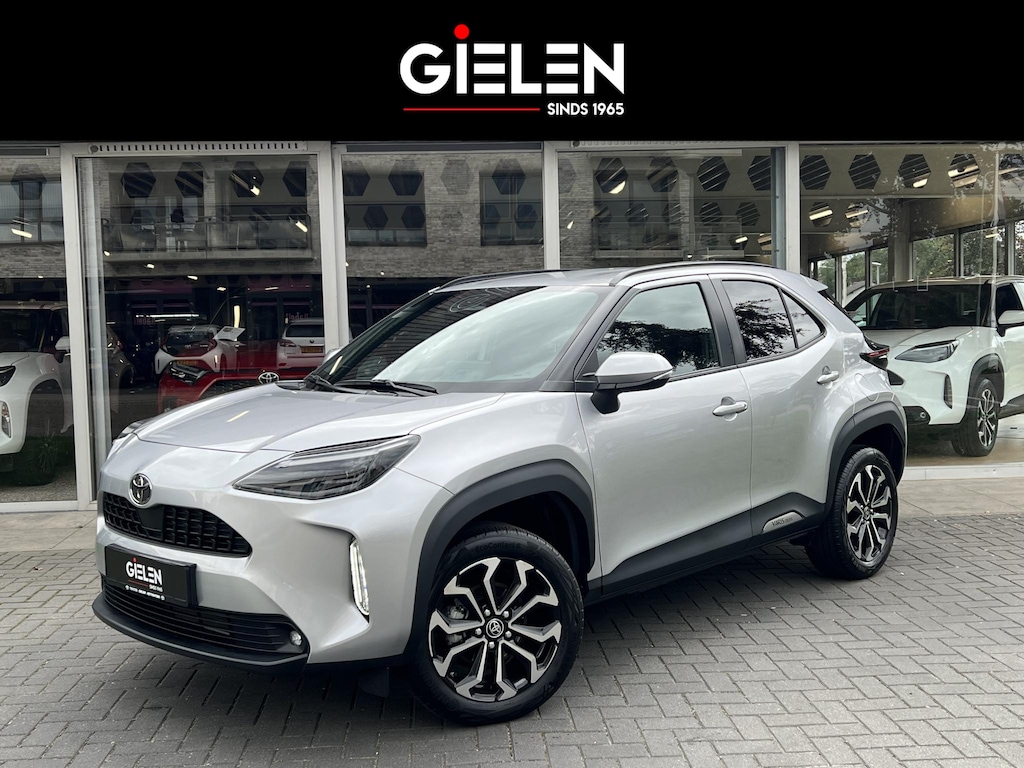 Toyota Yaris Cross 1.5 Hybrid 115 Dynamic Plus | Stoel + Stuurverwarming, 17 inch, Keyless, Privacy Glass, Groot scherm