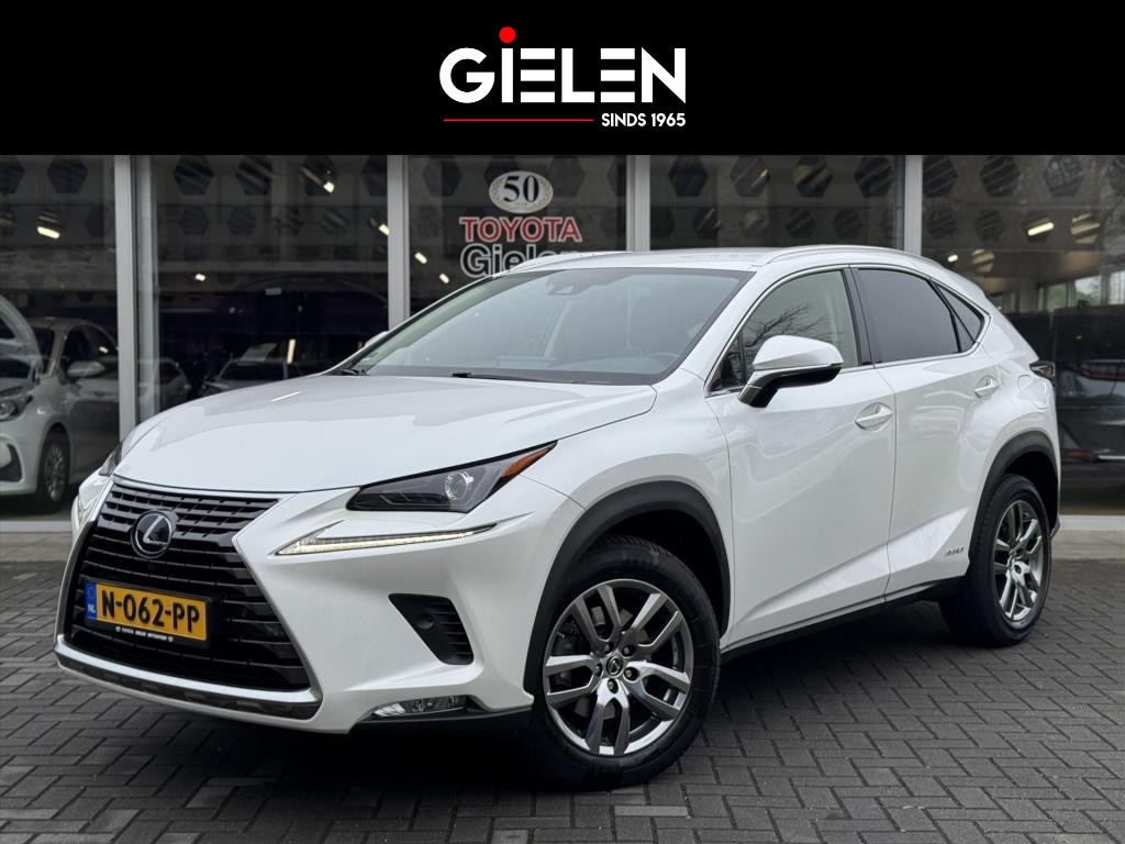 Lexus NX 300h AWD Luxury Line | Groot Scherm, Adaptive cruise control, Leer, Stoelverwarming, Parkeersensoren, Elektrische achterklep, 18 inch