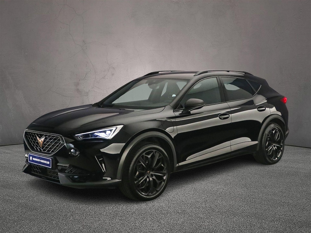 CUPRA Formentor VZ Tribe Edition 1.4 TSI eHybrid 245pk DSG Automaat Trekhaak, LED matrix koplampen, Adaptive cruise control, Navigatie, Achteruitrijcamera, Stuurwiel verwarmd