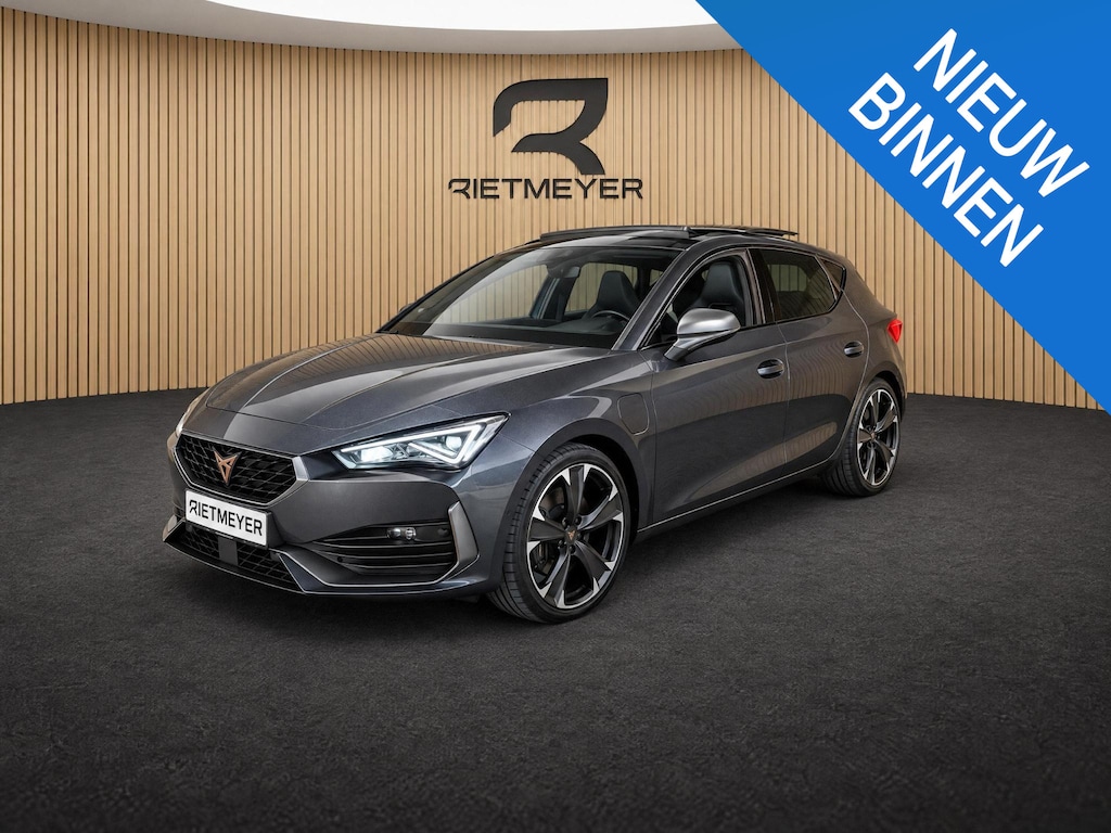 CUPRA Leon 1.4 e-Hybrid VZ Business |Panorama dak |Camera |Sfeerverlichting |Stoelverwarming