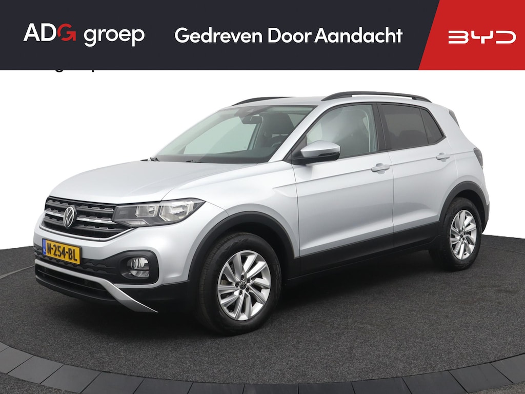 Volkswagen T-Cross 1.0 TSI Life | Trekhaak | Parkeercamera | Parkeersensoren
