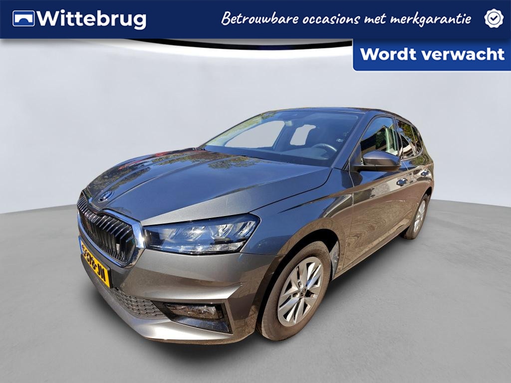 Skoda Fabia 1.0 TSI 95pk Business Edition / Navigatie / LM velgen 15" / LED / Parkeersensoren A. / Digital cockpit