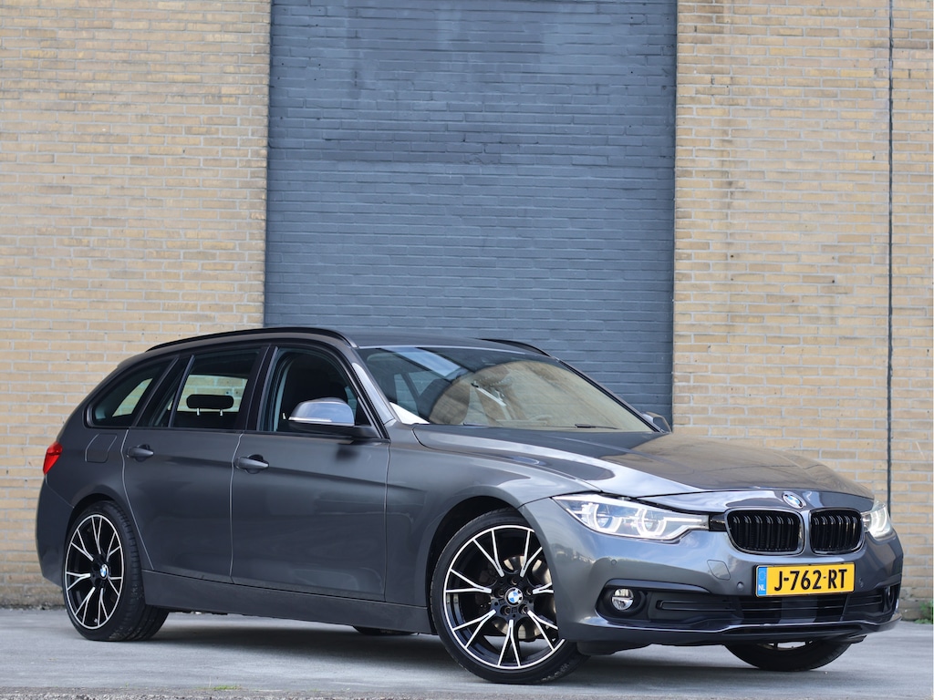 BMW 3-Serie Touring 320d High Executive Automaat | ACC | HUD | LED | Trekhaak |