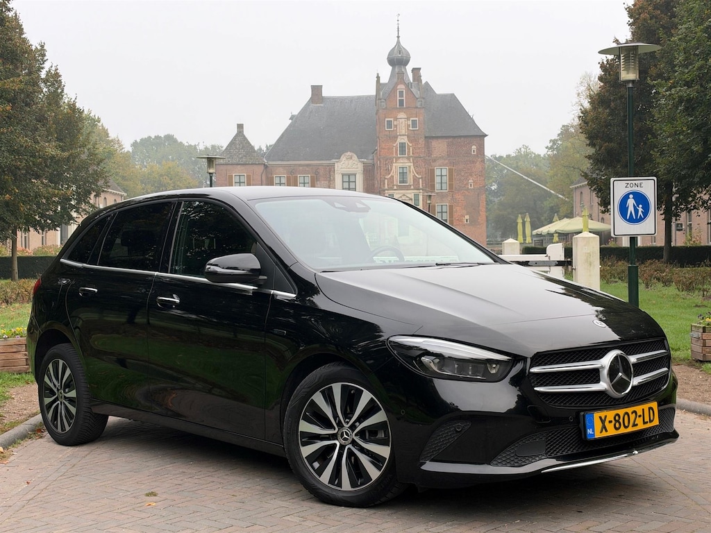 Mercedes-Benz B-klasse 250 e Premium Plus AMG/Navi/Widescreen/Adaptive cruise/Camera/Thaak/Stoelverw/DAB/Carplay