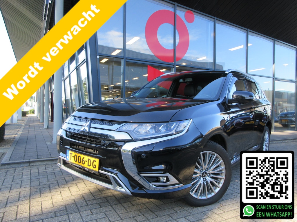 Mitsubishi Outlander 2.4 PHEV Instyle Edition | 4WD | 240 PK | AUTOMAAT | TREKHAAK | 1.500 KG TREKGEWICHT | LEDER | NAVIGATIE | DEALER ONDERHOUDEN | VIERSEIZOENEN BANDEN |