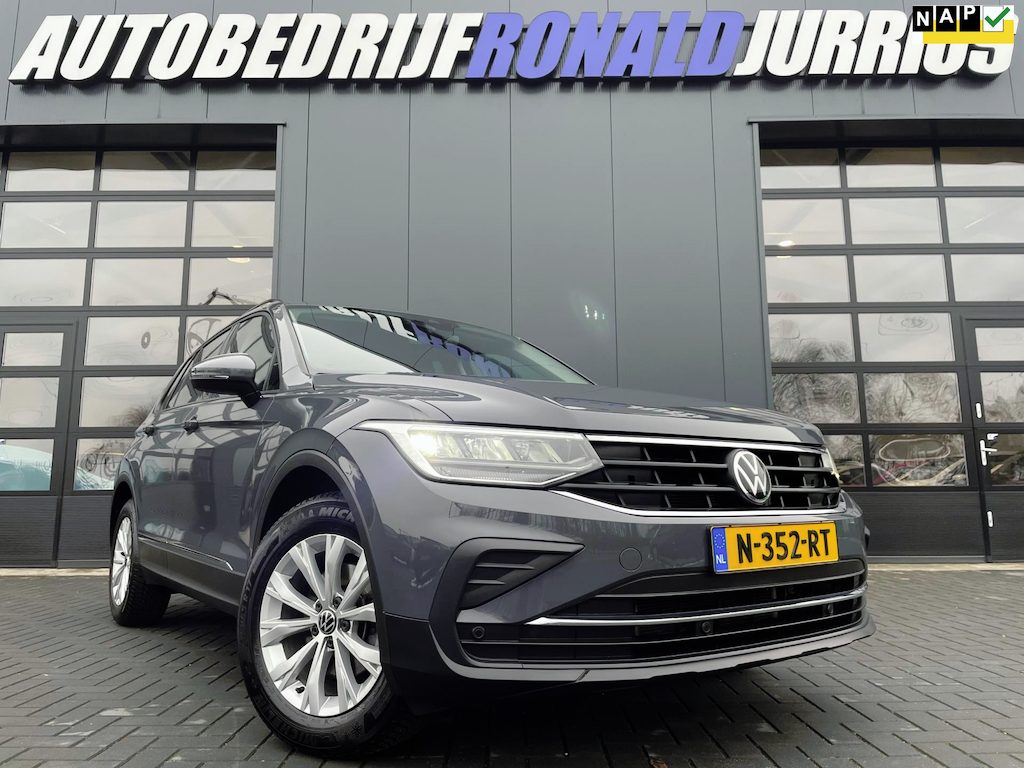 Volkswagen Tiguan 1.5 TSI Life NL.Auto/Trekhaak/Facelift/150Pk/Carplay/Adaptive Cruise/Full Led/1Ste Eigenaar/Dealer onderhouden