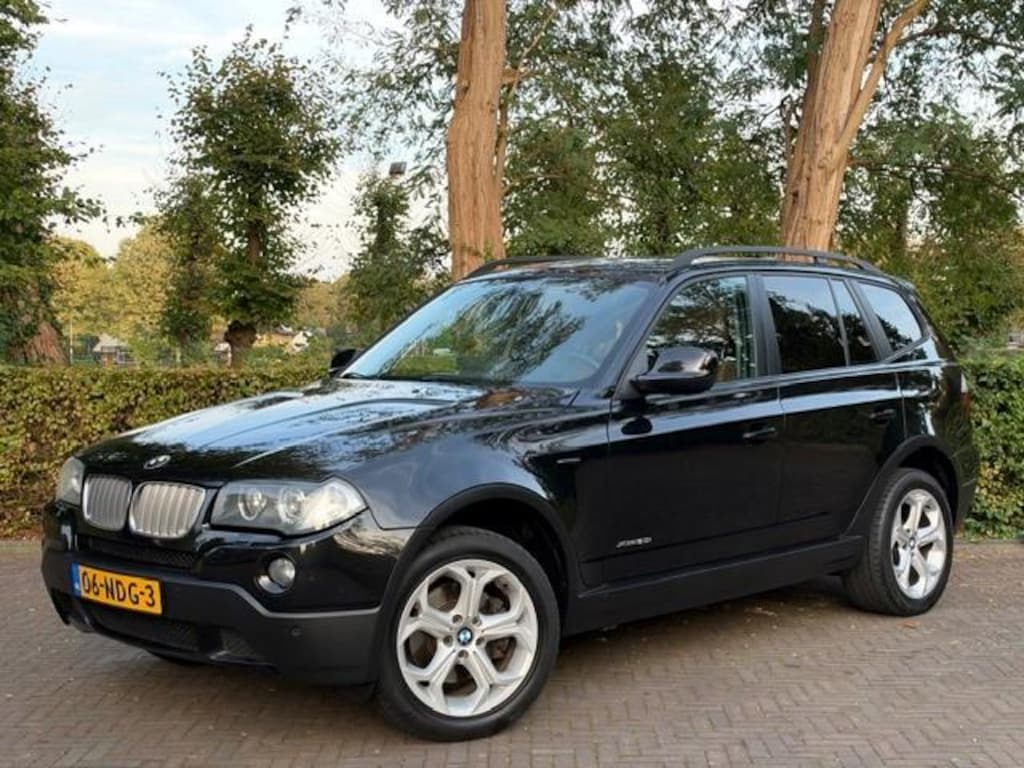 BMW X3 2.0i/Leer/PDC/Xenon/Thaak/Nieuwe APK/Stoelverw/OrigNL/