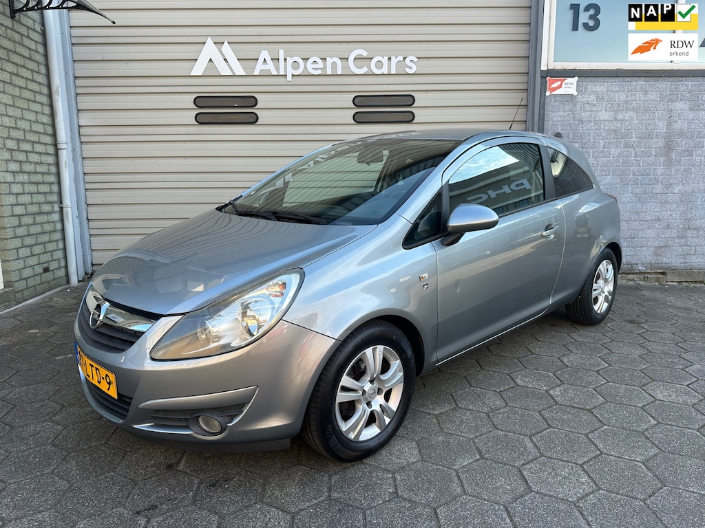 Opel Corsa 1.2-16V '111' Edition Airco / Cruise Controle / NAP / Camera / APK 09-2027