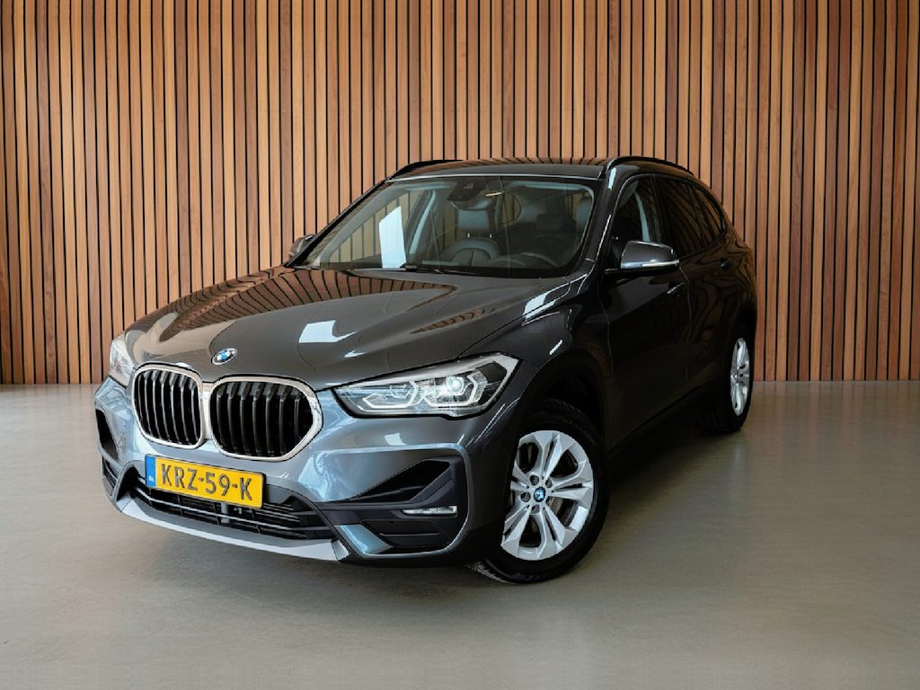 BMW X1 xDrive25e Executive | Camera | Sport | Navigatie.