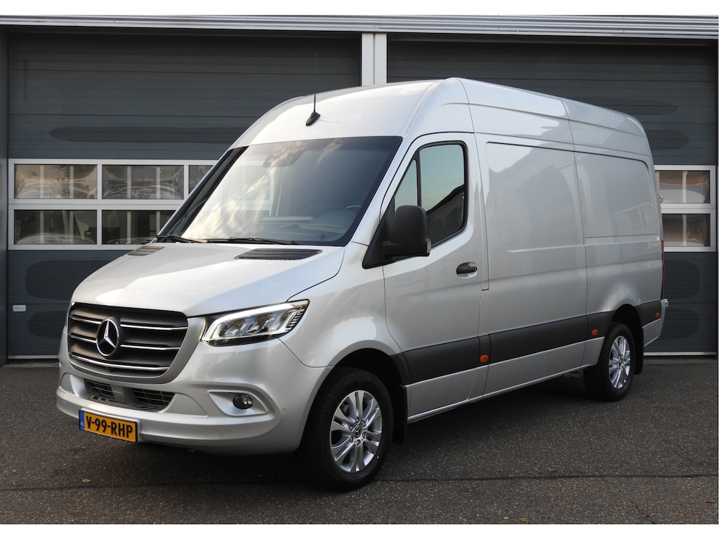 Mercedes-Benz Sprinter 319 1.9 CDI L2H2 RWD AUT | 360° CAMERA | 2.8t TREKGEWICHT | DISTRONIC