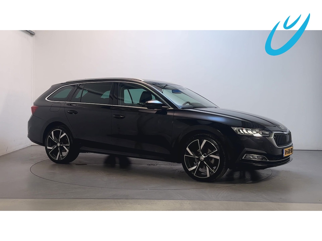 Skoda Octavia Combi 1.5 e-TSI 150pk DSG Business Edition Plus Leder-Alcantara Adaptive Cruise Navigatie Camera