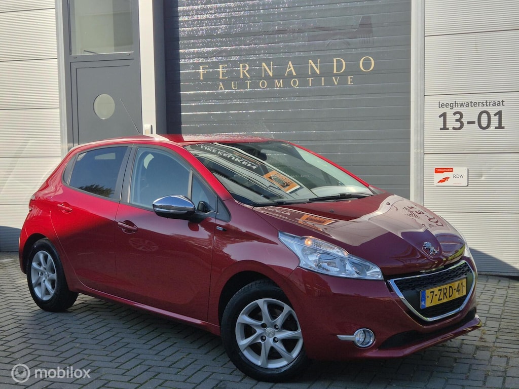 Peugeot 208 1.2 PureTech Style*Trekhaak*Nap*