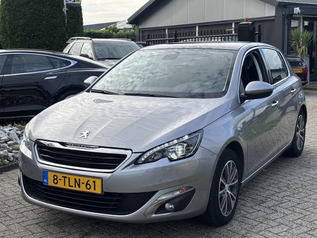Peugeot 308 1.6 Benzine Première 5-Deurs Xenon Panoramadak