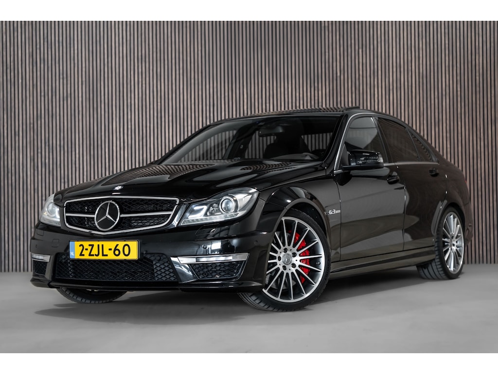 Mercedes-Benz C-klasse AMG 63 Performance Package 487PK Carbon