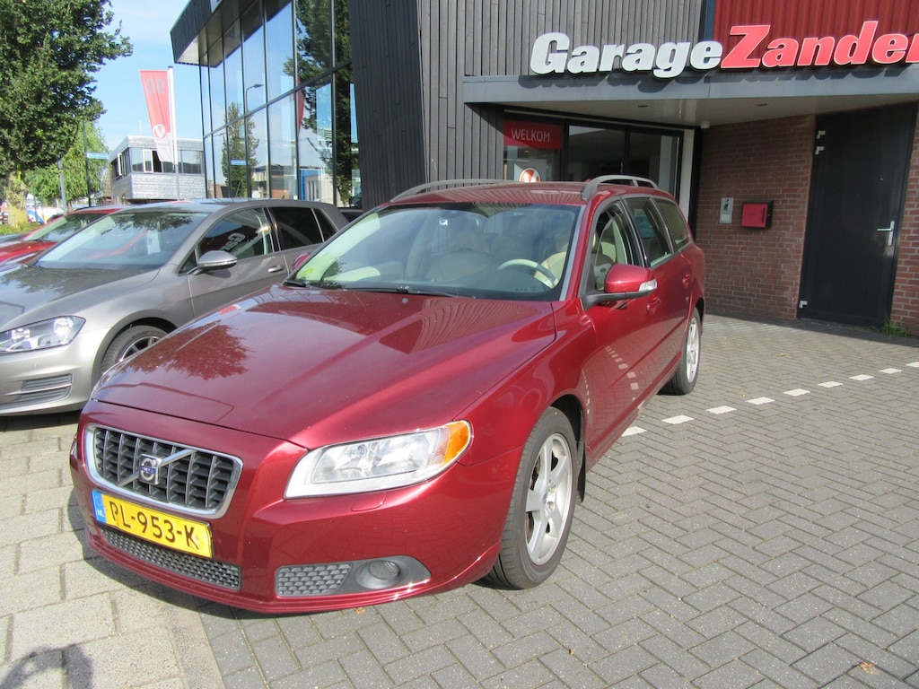 Volvo V70 2.5T Summum