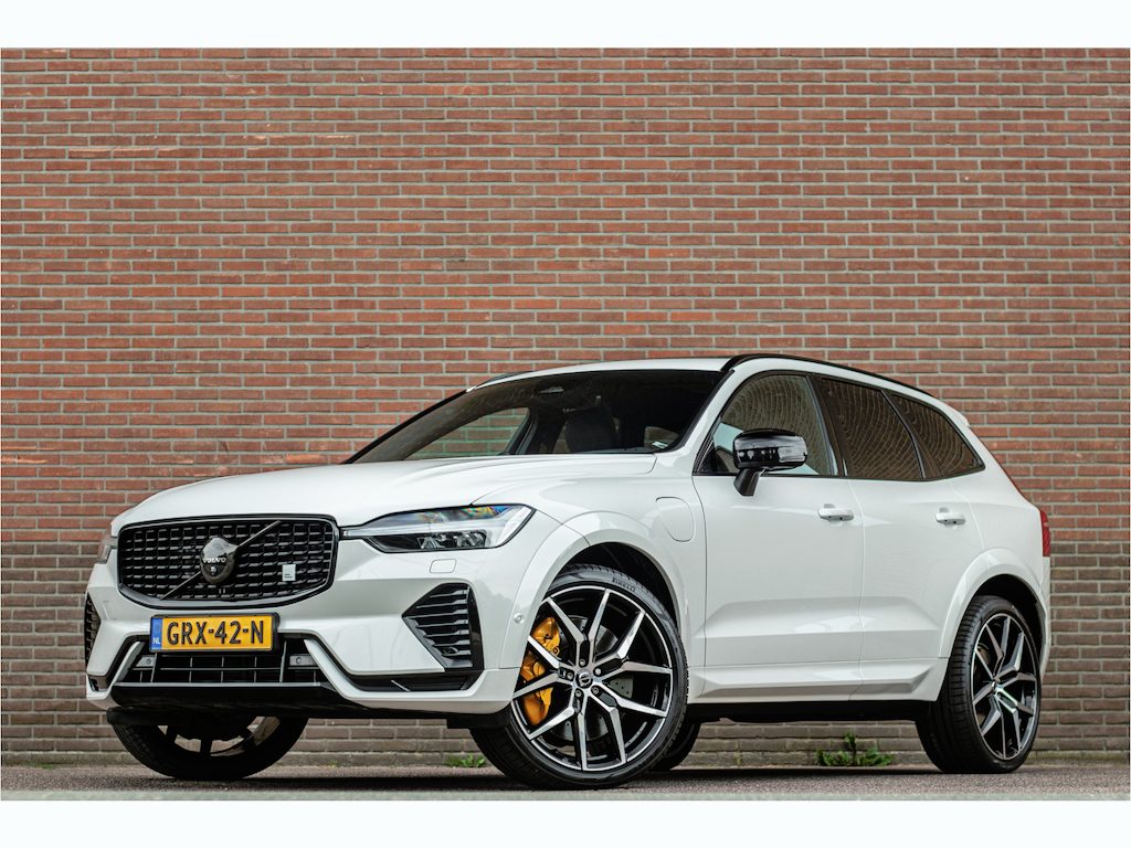 Volvo XC60 T8 AWD Polestar Engineered, Bowers & Wilkins, 360 Camera, Trekhaak, Head-up, Achterbankverwarming.