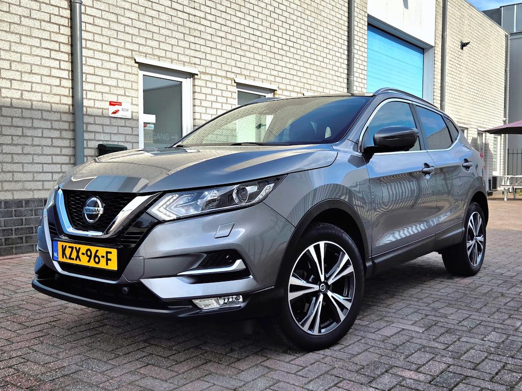 Nissan Qashqai 1.2 N-Connecta Panorama-360Camera-Trekhaak
