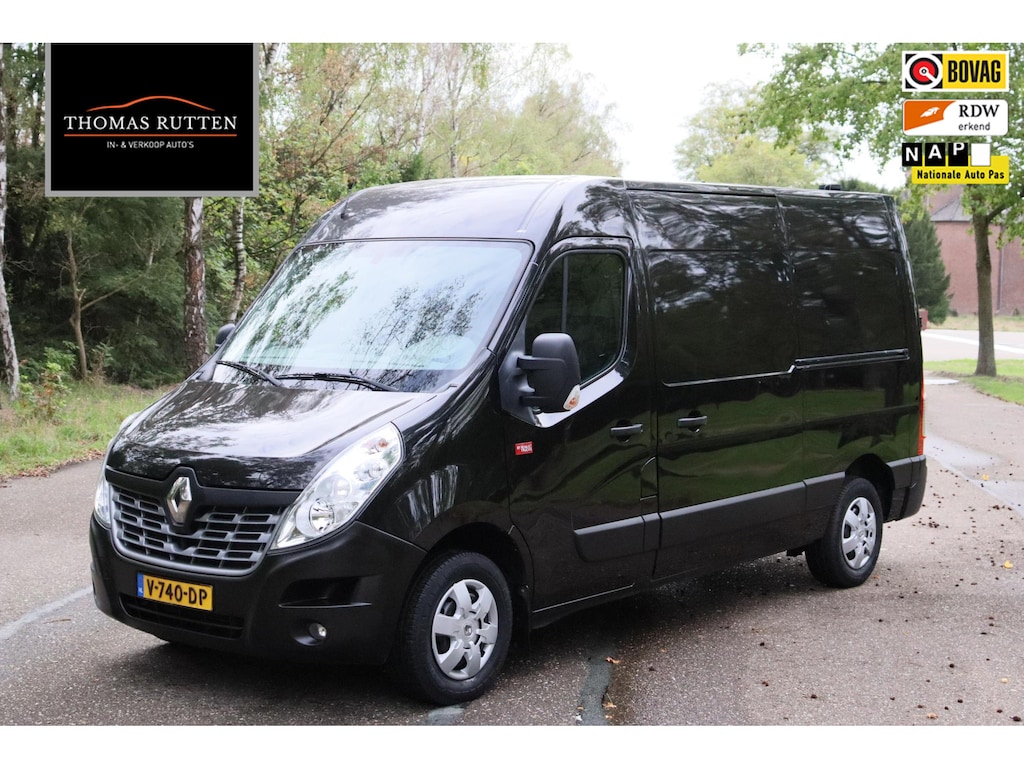 Renault Master T35 2.3 dCi L2H2 2017 | NAP | Cruise Controle | Trekhaak | Airco | Elektrische Ramen | Elektrische Spiegels | 6 Versnellingen | Radio CD | Boekjes