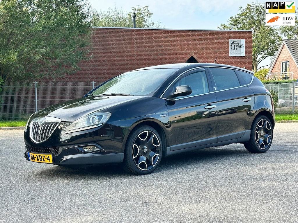 Lancia Delta 1.4 M.air Lounge Cruise*Clima*NAP*Dealer onderhouden*LM velgen*Parkeersensoren*Alcantara*