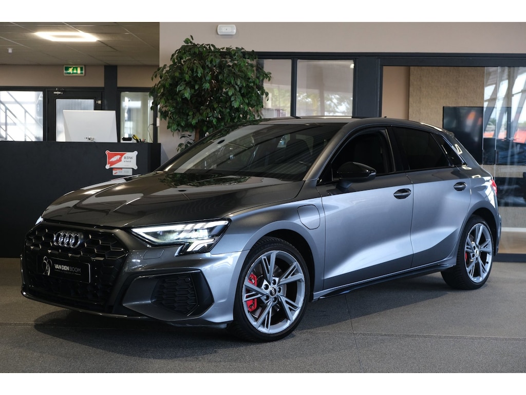 Audi A3 Sportback 45 TFSI e 245PK S-Tronic Matrix Led Navi Virtual