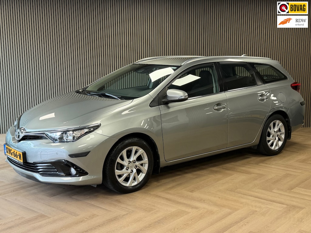 Toyota Auris Touring Sports 1.2T Aspiration TREKHAAK CAMERA KEYLESS-GO AIRCO NAVIGATIE BLUETOOTH START/STOP PDC CRUISE