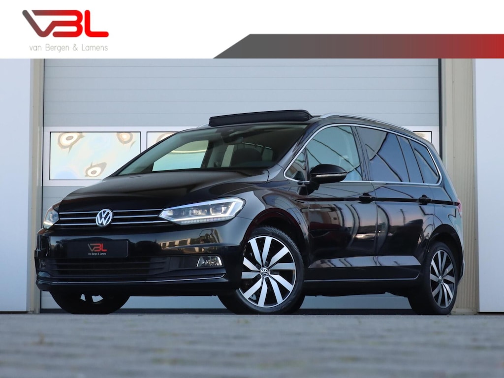 Volkswagen Touran 1.5 TSI 150PK Highline 7persoons | Panoramadak