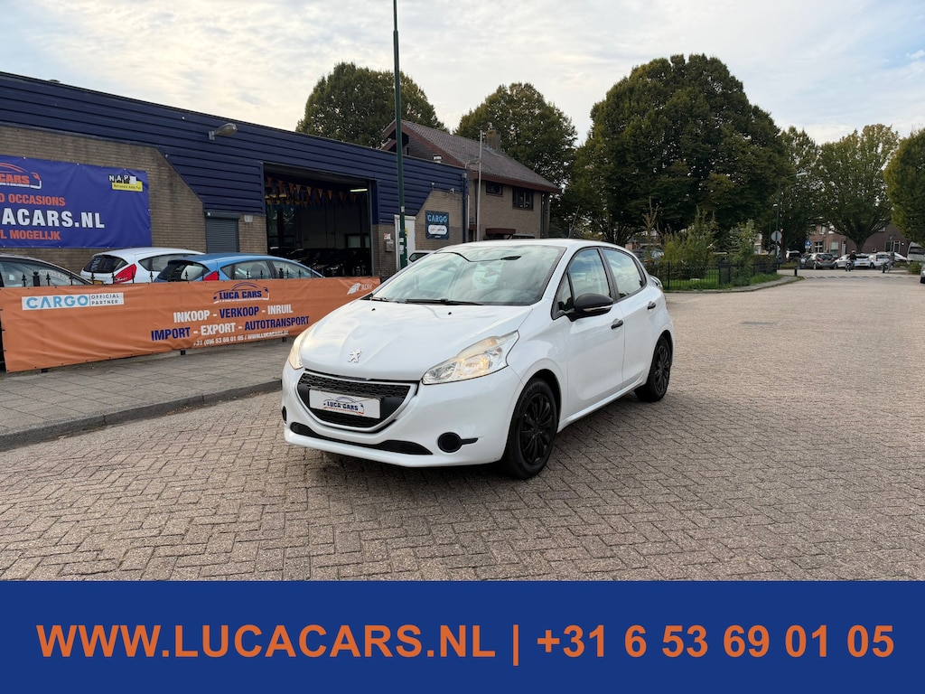 Peugeot 208 1.2 VTi Access AIRCO TREKHAAK NIEUWE APK!